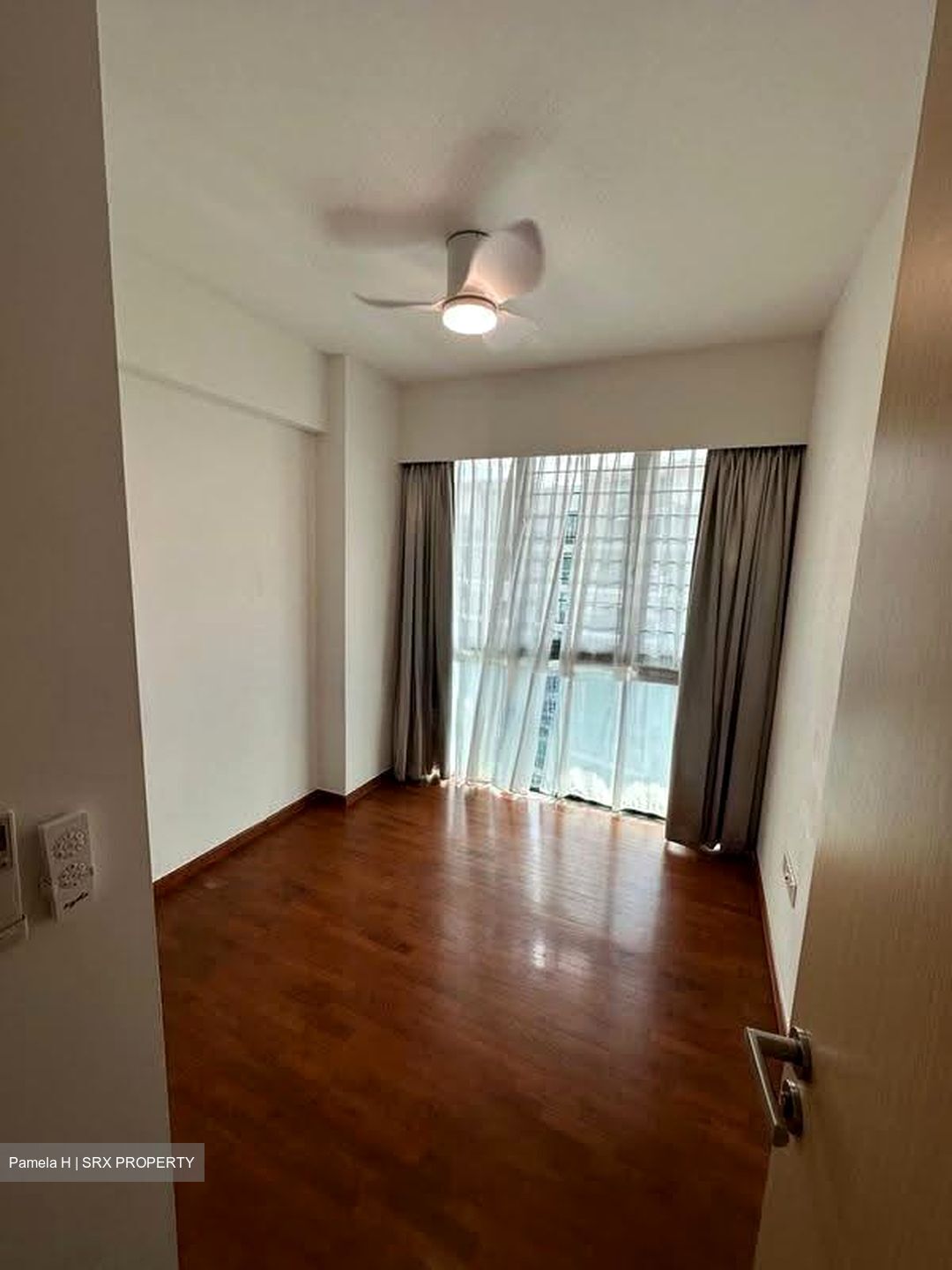 Esparina Residences (D19), Condominium #611432741
